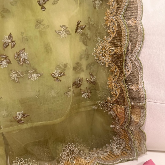 Pakistani Indian zaha branded suit sold - Picture 10 of 14
